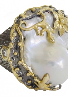 Raw Mother of Pearl Flower and Lizard RIng