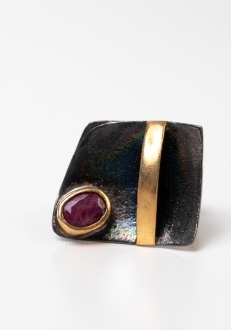 Contemporary Ruby RIng