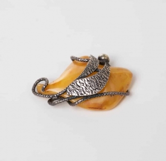 Natural Amber Healing Pendant