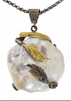 Mother of Pearl Pendant with Leaves Accent