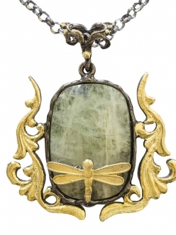 Green Quartz Pendant with Gold Dragonfly