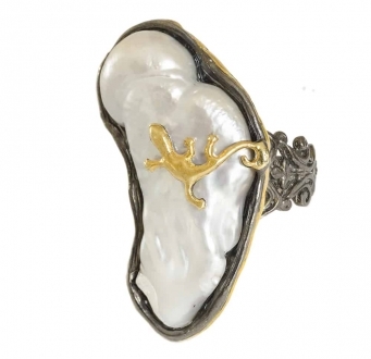 Raw Mother of Pearl Ring with Gold Lizard